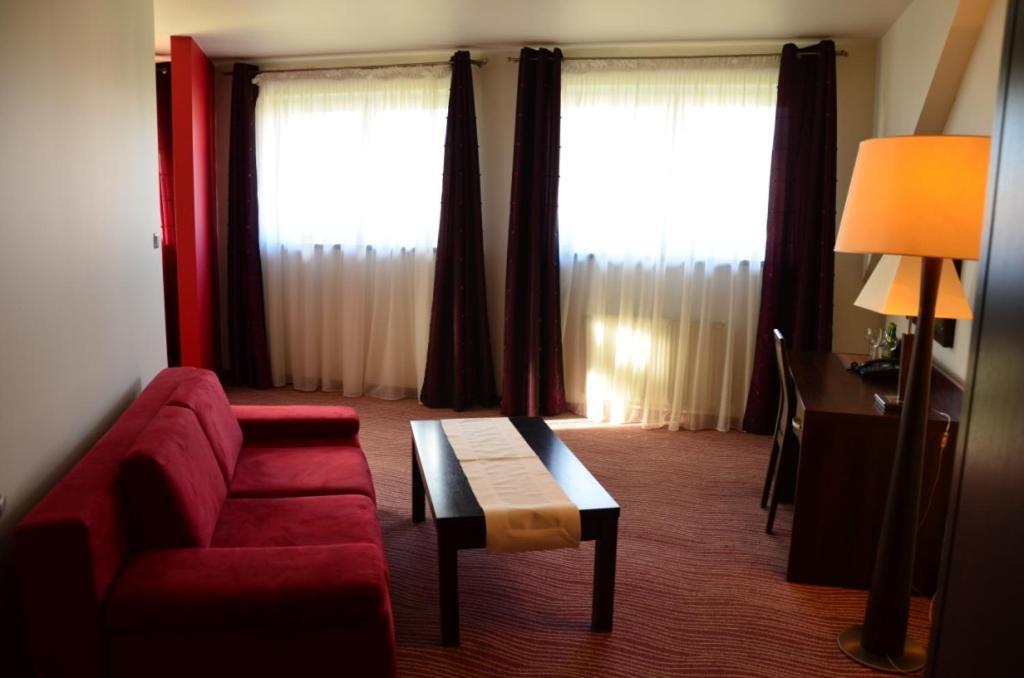 Hotel Azalia & Spa Niepołomice Habitación foto